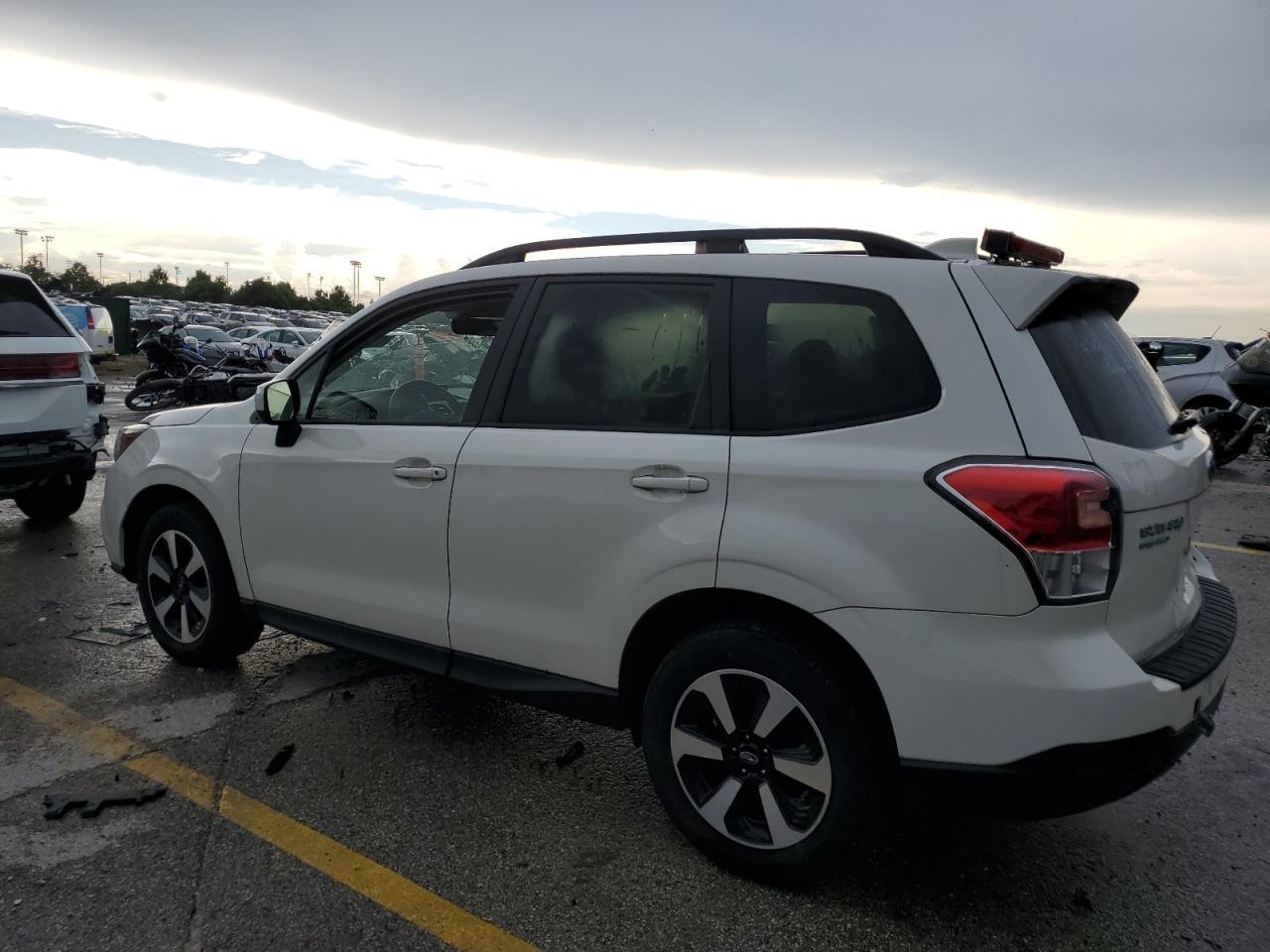 2017 Subaru Forester 2.5I Premium - Фото 2