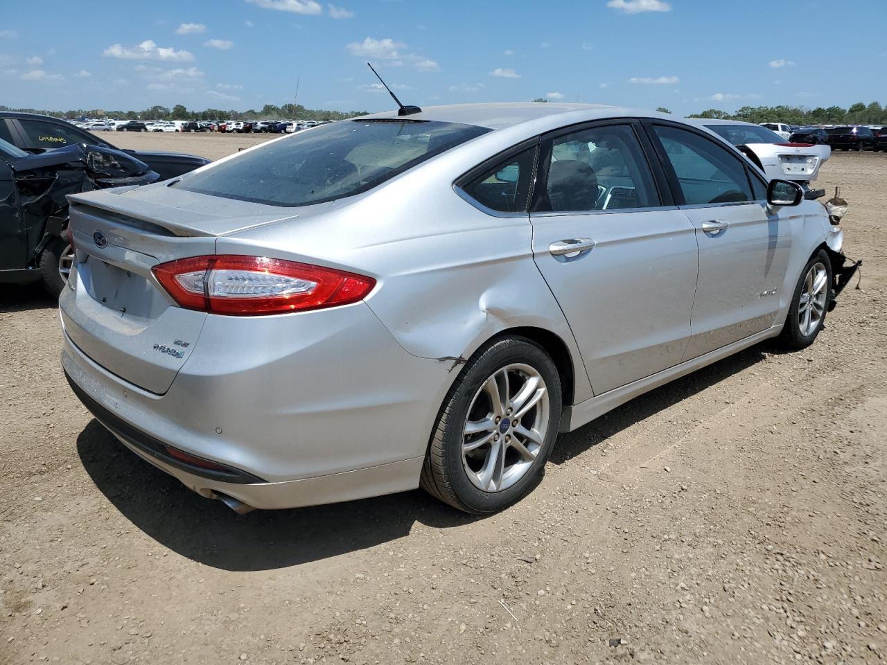2015 Ford Fusion Se Hybrid - Фото 3