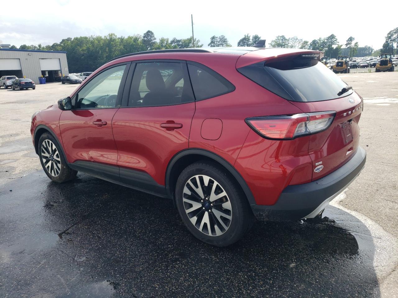 2020 Ford Escape Se Sport - Image 2