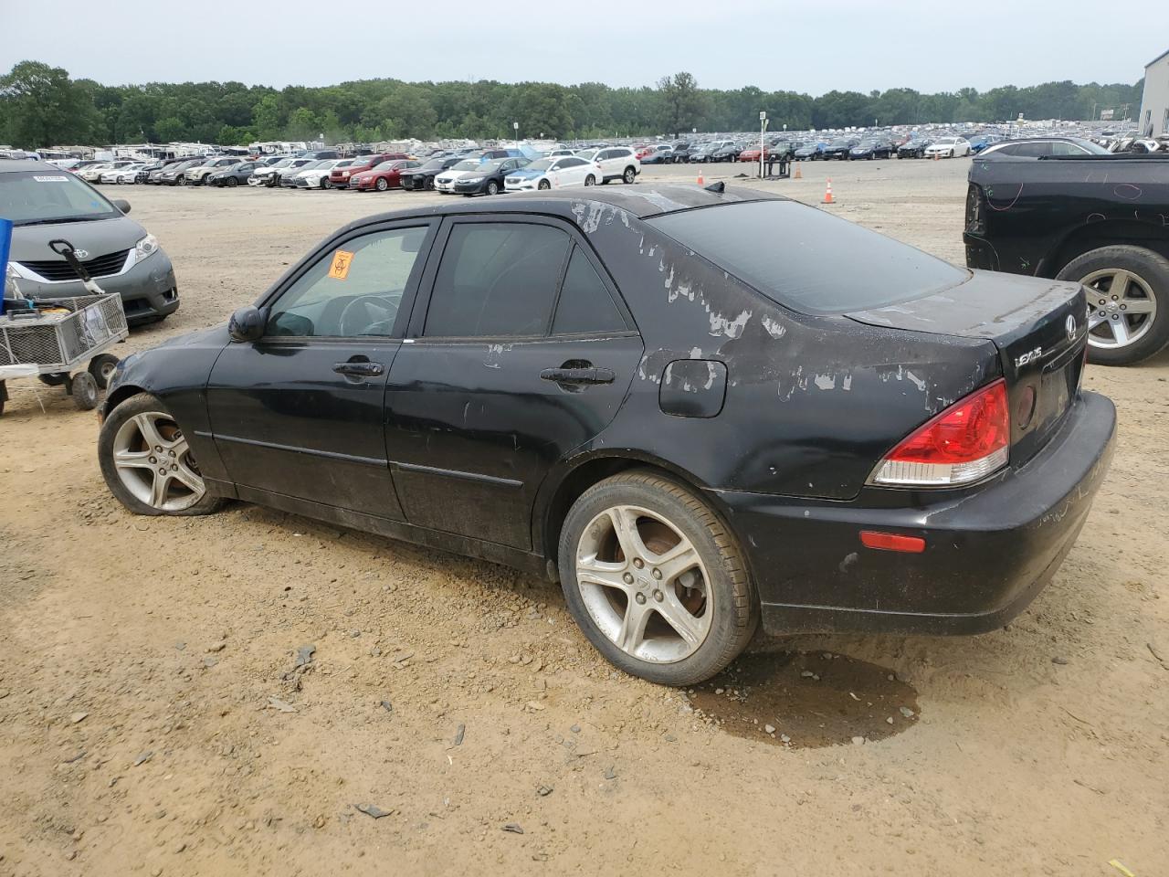 2002 Lexus Is 300 Base - Image 2