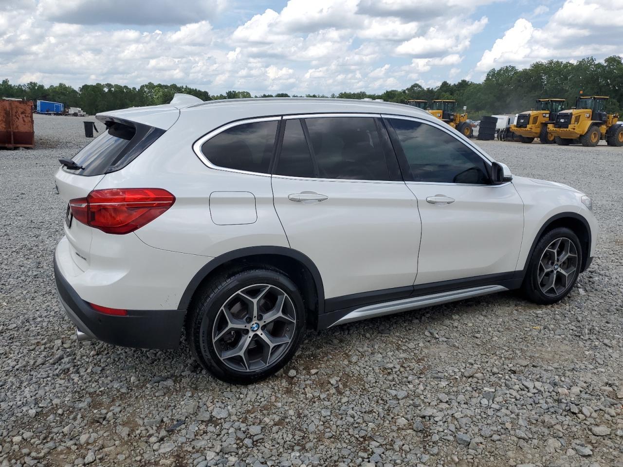 2019 BMW X1 Sdrive28I - Фото 3