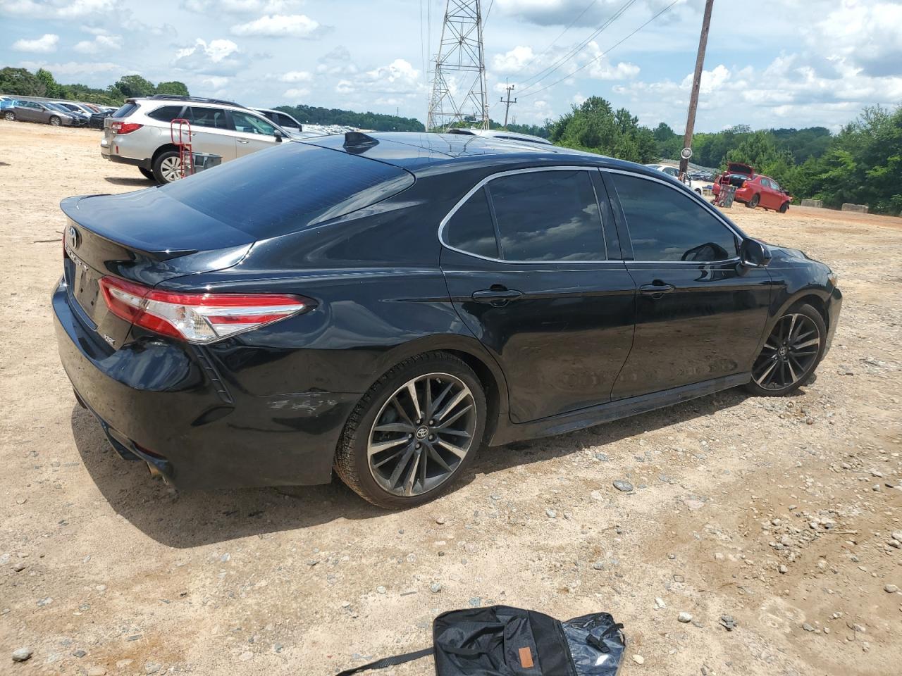 2018 Toyota Camry Xse - Фото 3