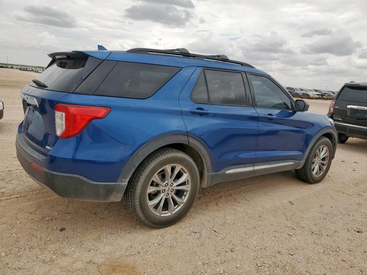 2020 Ford Explorer Xlt - Фото 3