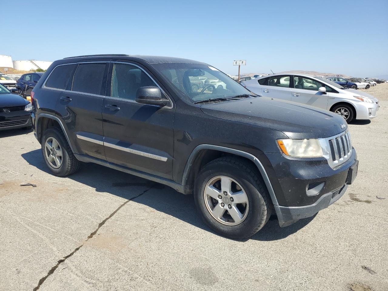 2013 Jeep Grand Cherokee Laredo - Image 4