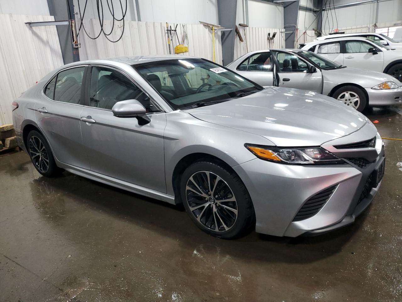 2018 Toyota Camry L - Image 4