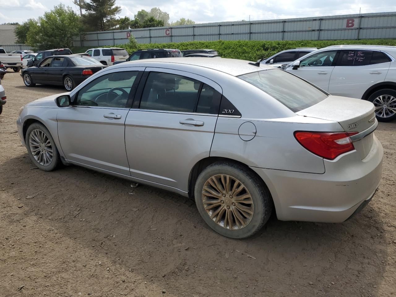 2012 Chrysler 200 Lx - Фото 2