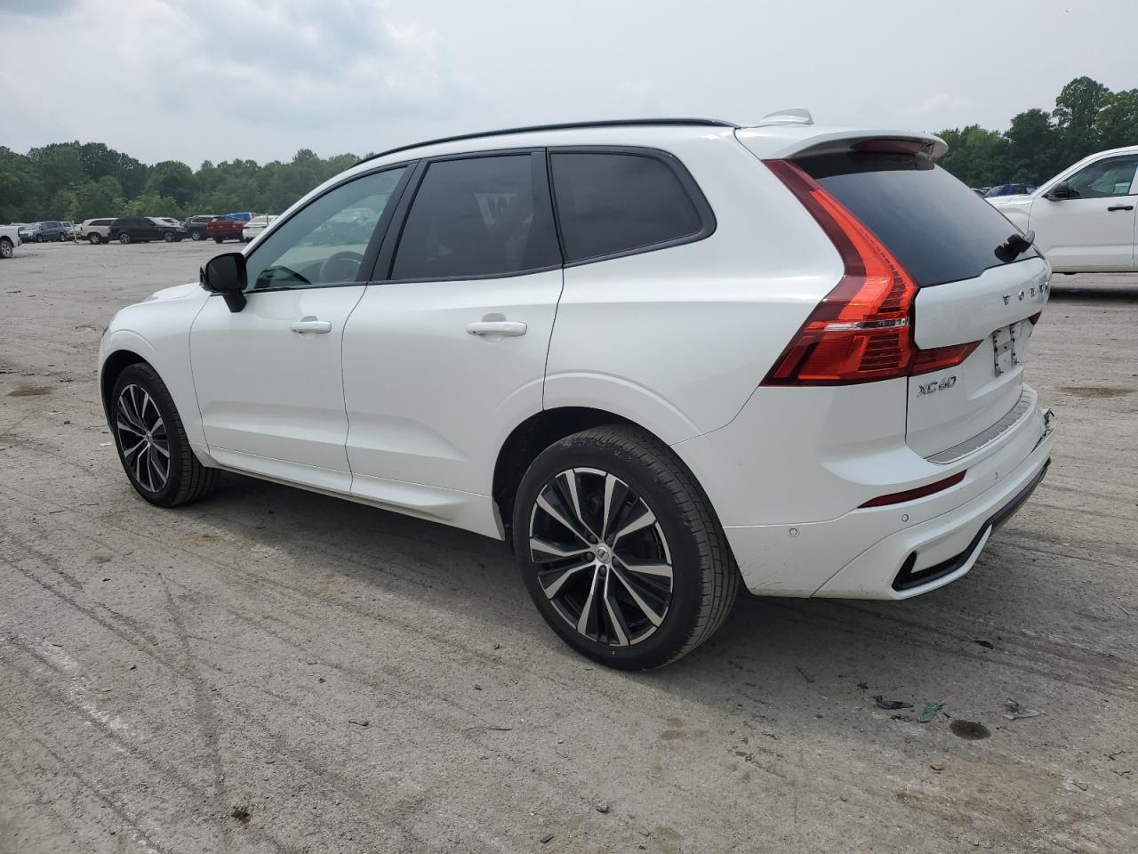 2025 Volvo Xc60 Ultra - Фото 2