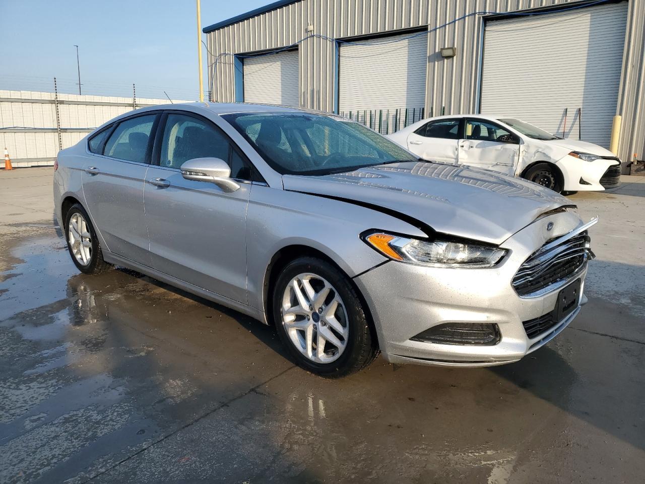 2016 Ford Fusion Se - Image 4