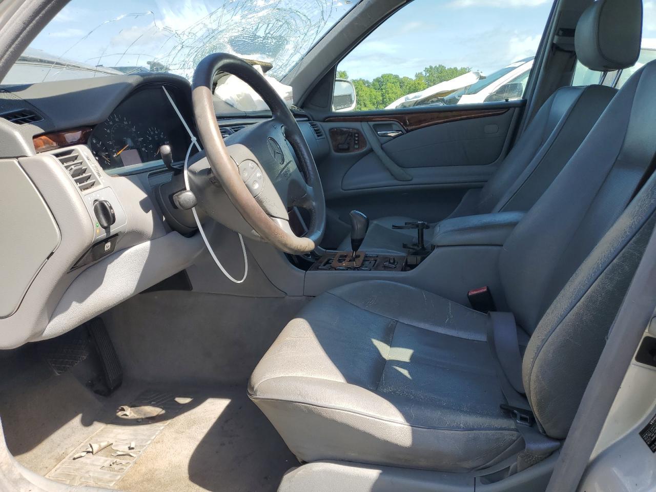 2002 Mercedes-Benz E 320 - Фото 7