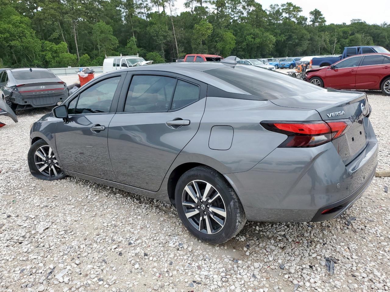 2021 Nissan Versa Sv - Фото 2