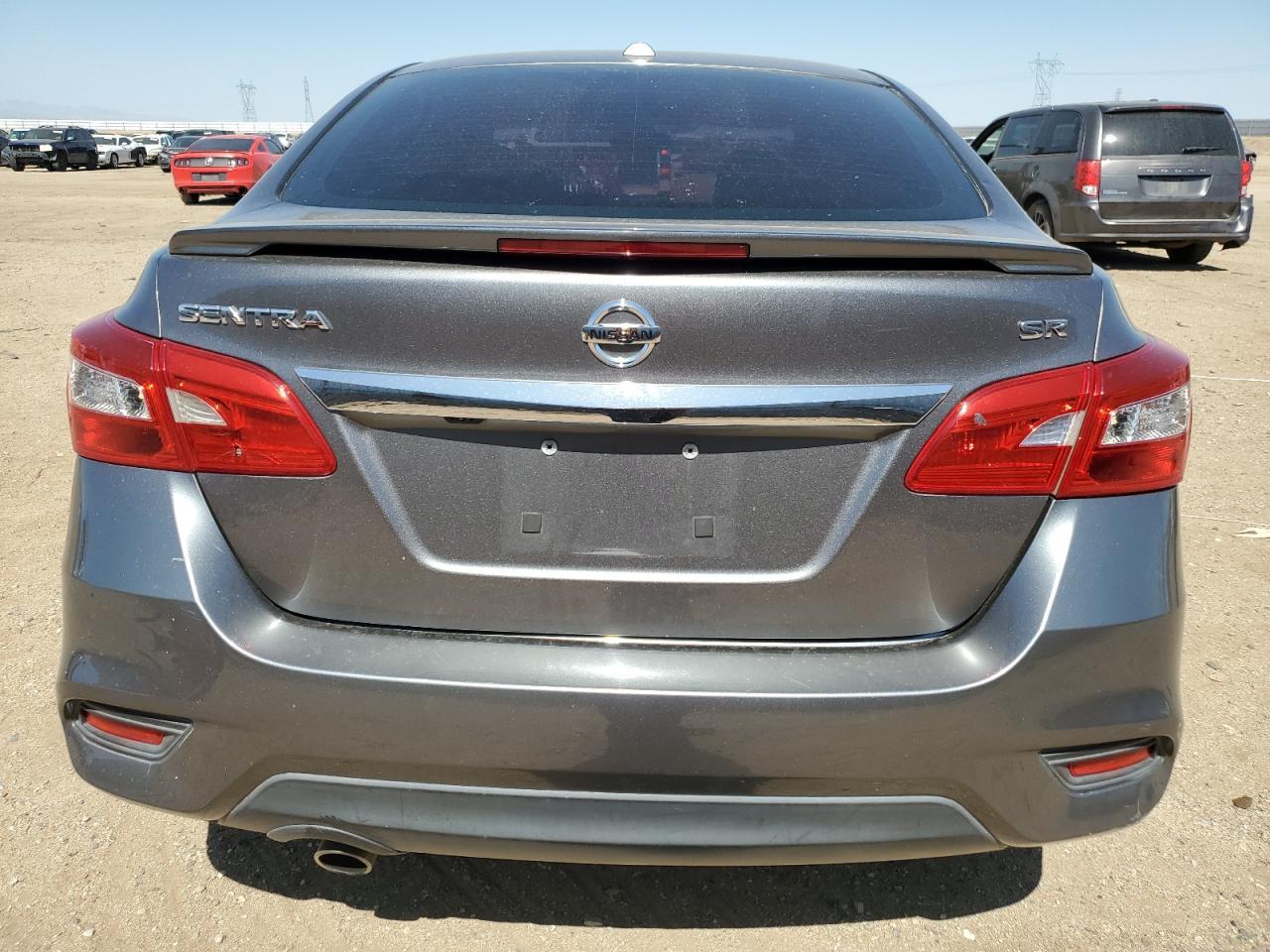 2019 Nissan Sentra S - Фото 6