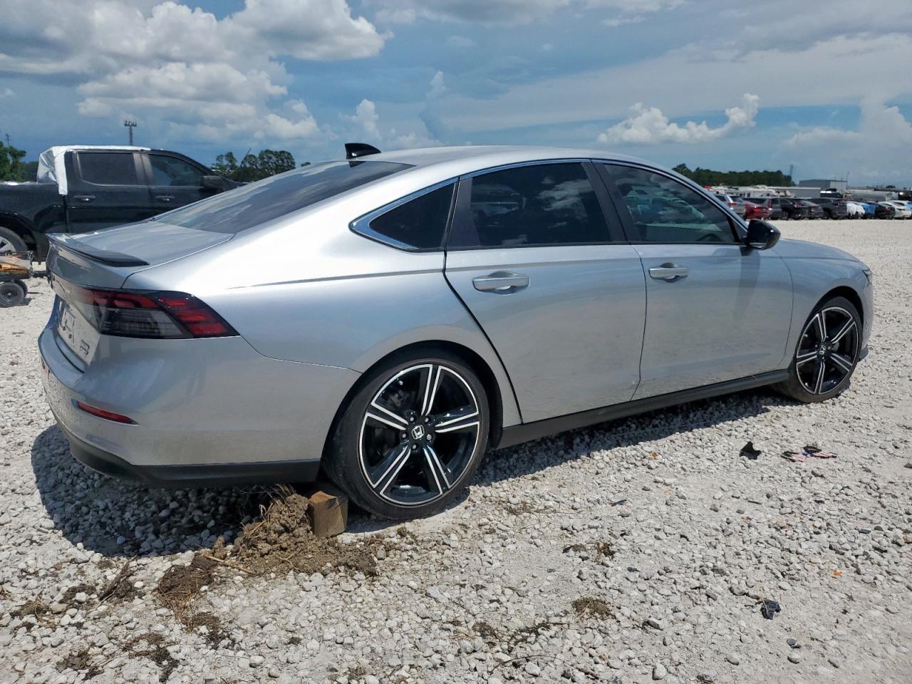 2024 Honda Accord Hybrid Sport - Фото 3