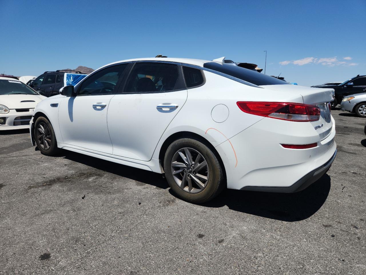 2020 Kia Optima Lx - Фото 2