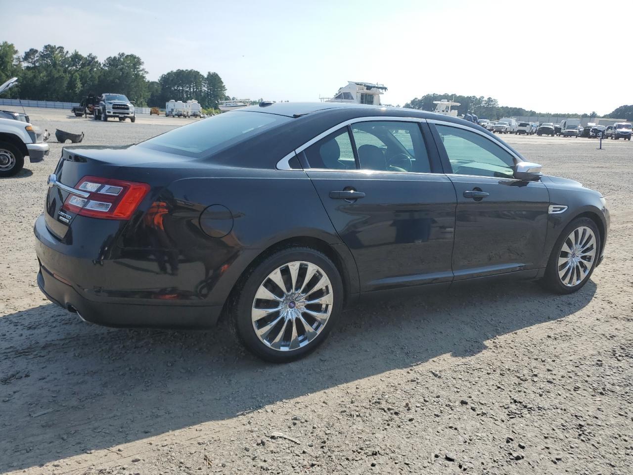 2015 Ford Taurus Limited - Фото 3