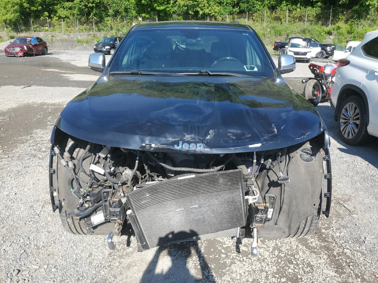 2017 Jeep Grand Cherokee Overland - Image 5