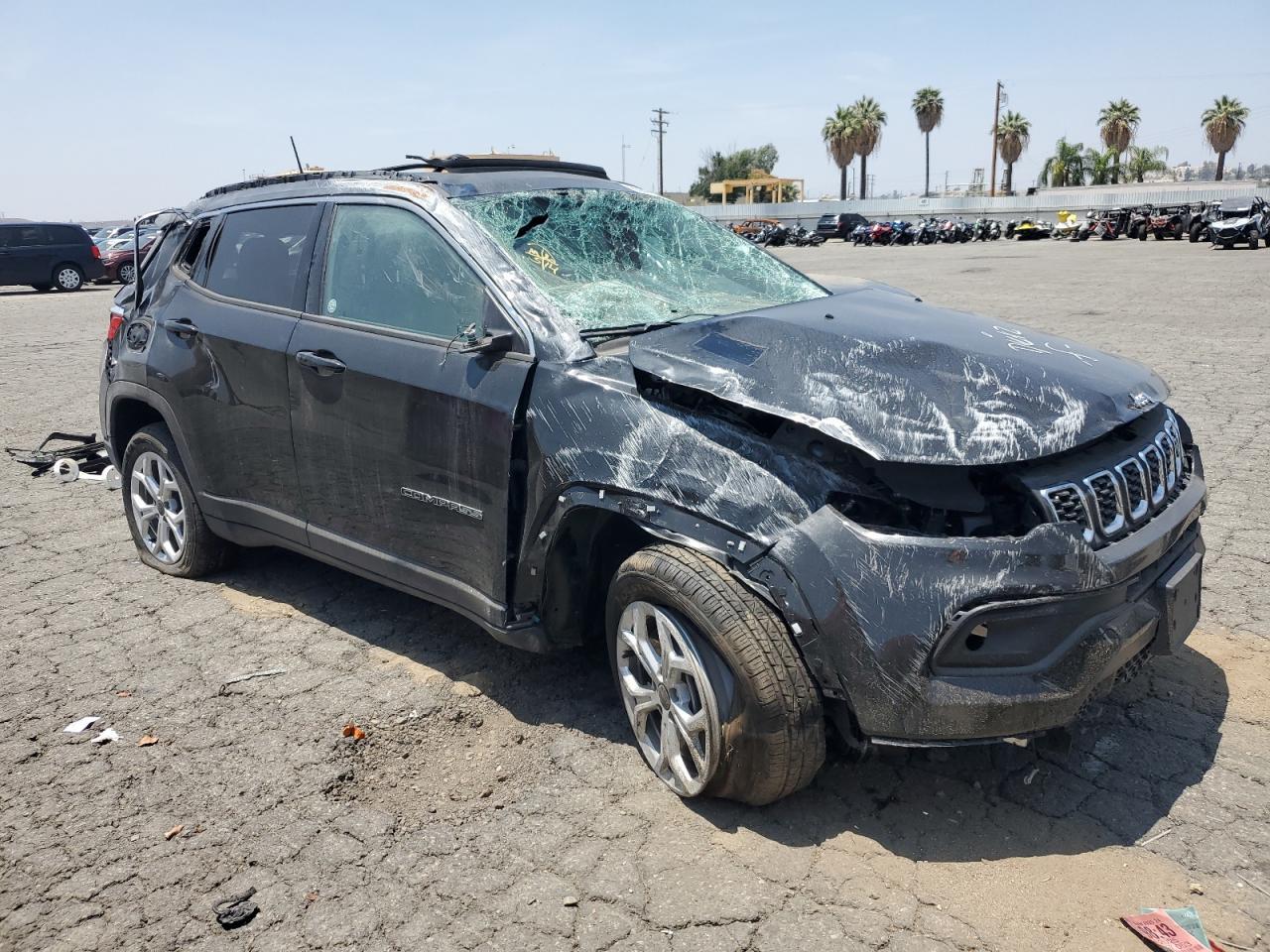2025 Jeep Compass Latitude - Фото 4