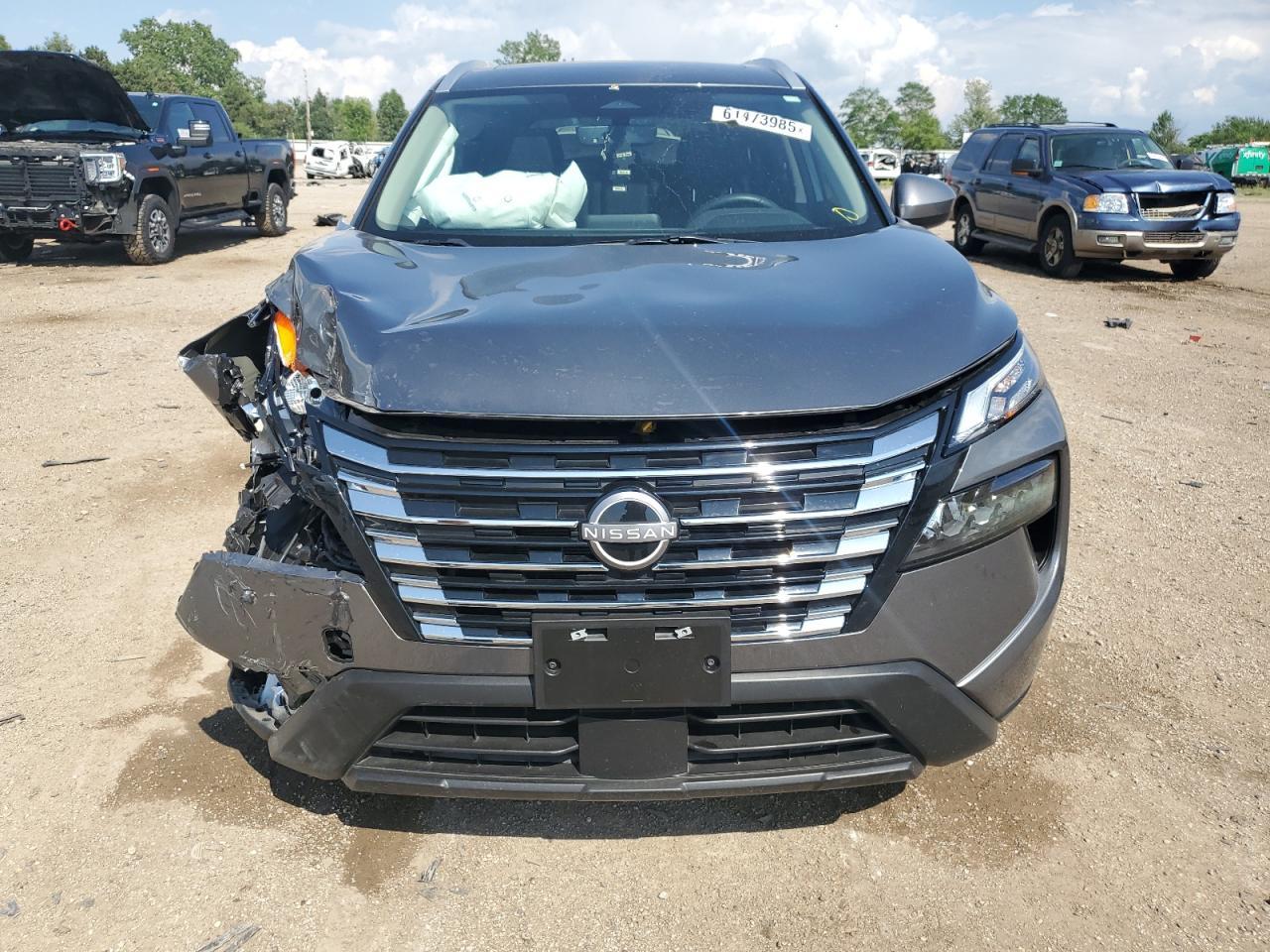 2024 Nissan Rogue Sv - Image 5