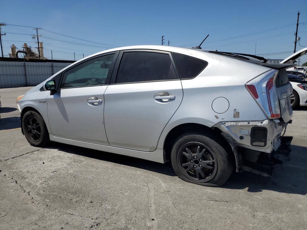2013 Toyota Prius - Image 2