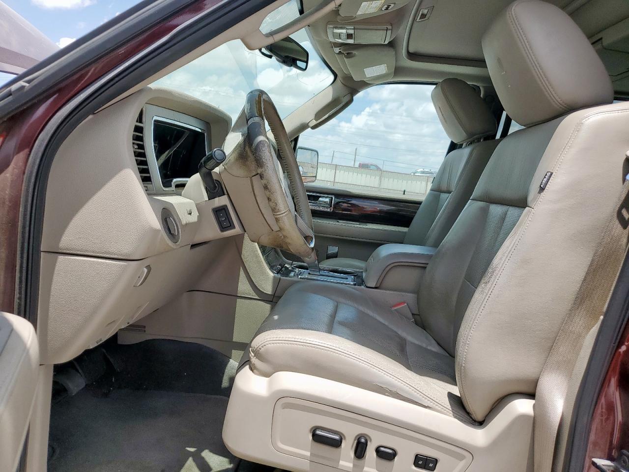 2010 Lincoln Navigator - Фото 7