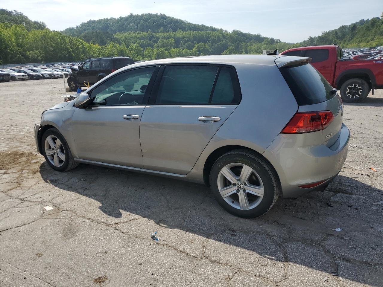2017 Volkswagen Golf S - Фото 2