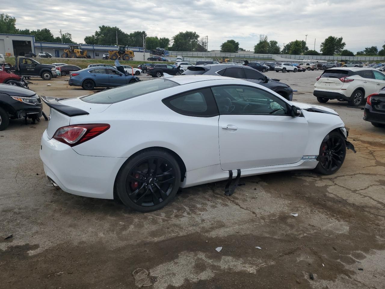 2015 Hyundai Genesis Coupe 3.8L - Фото 3