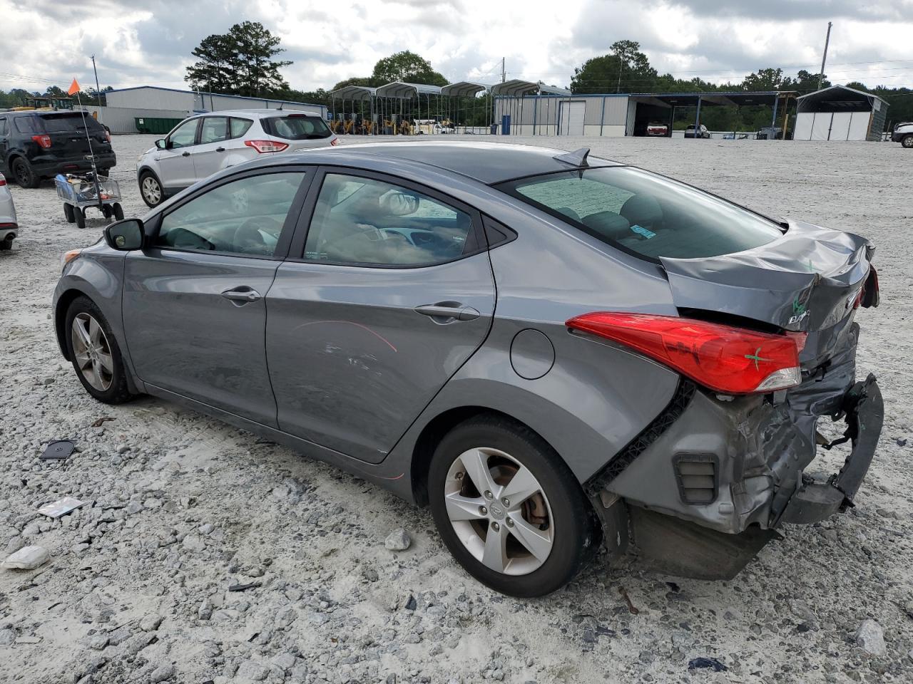 2013 Hyundai Elantra Gls - Image 2