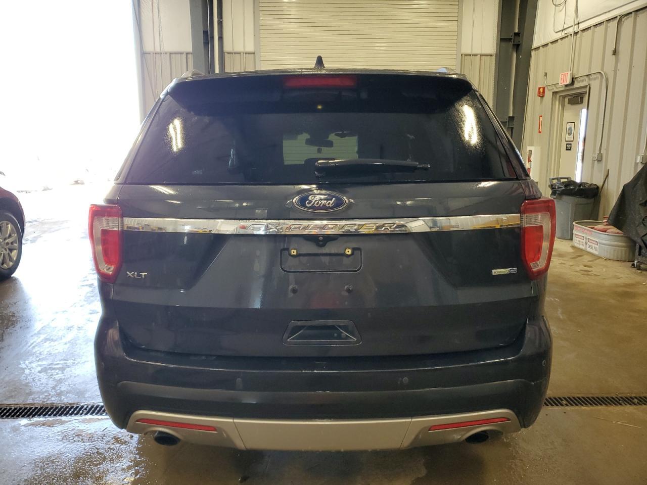 2017 Ford Explorer Xlt - Image 6