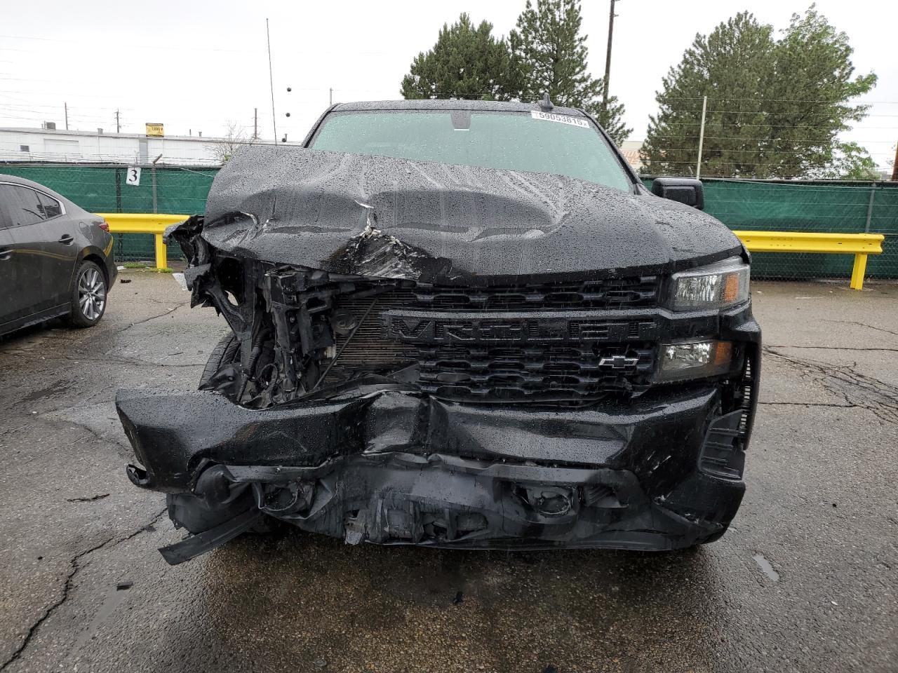 2021 Chevrolet Silverado K1500 Custom - Фото 5