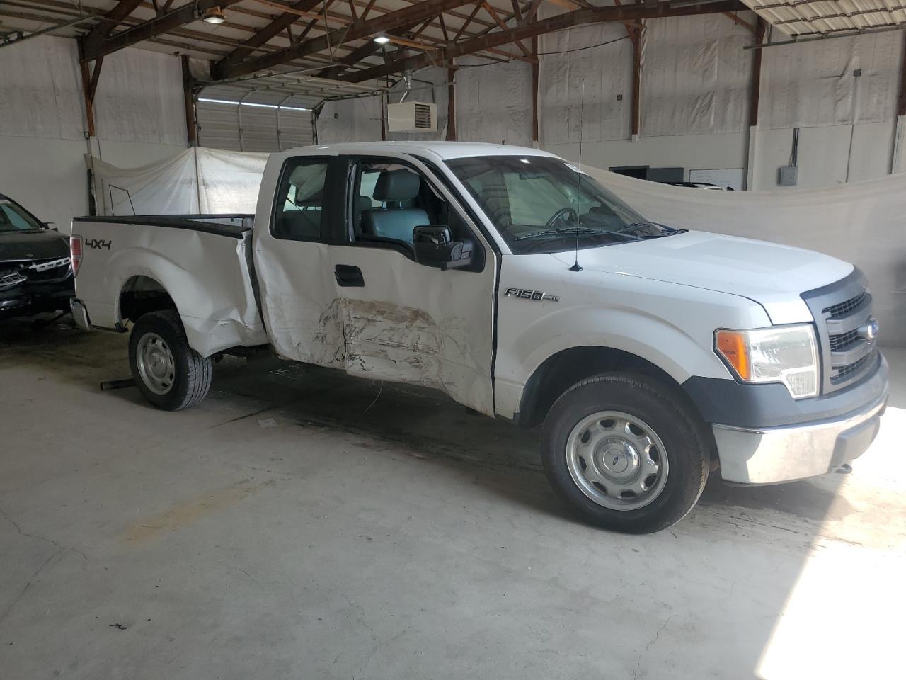 2013 Ford F150 Super Cab - Фото 4