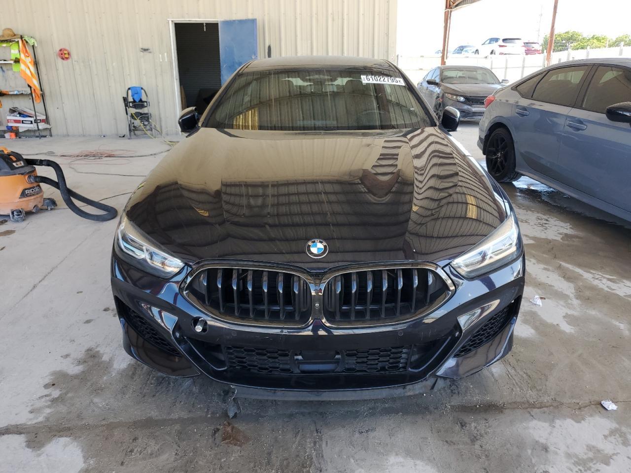 2022 BMW M850Xi - Image 5