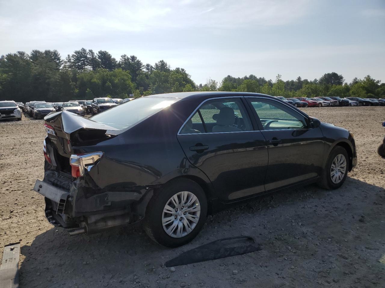 2012 Toyota Camry L - Фото 3
