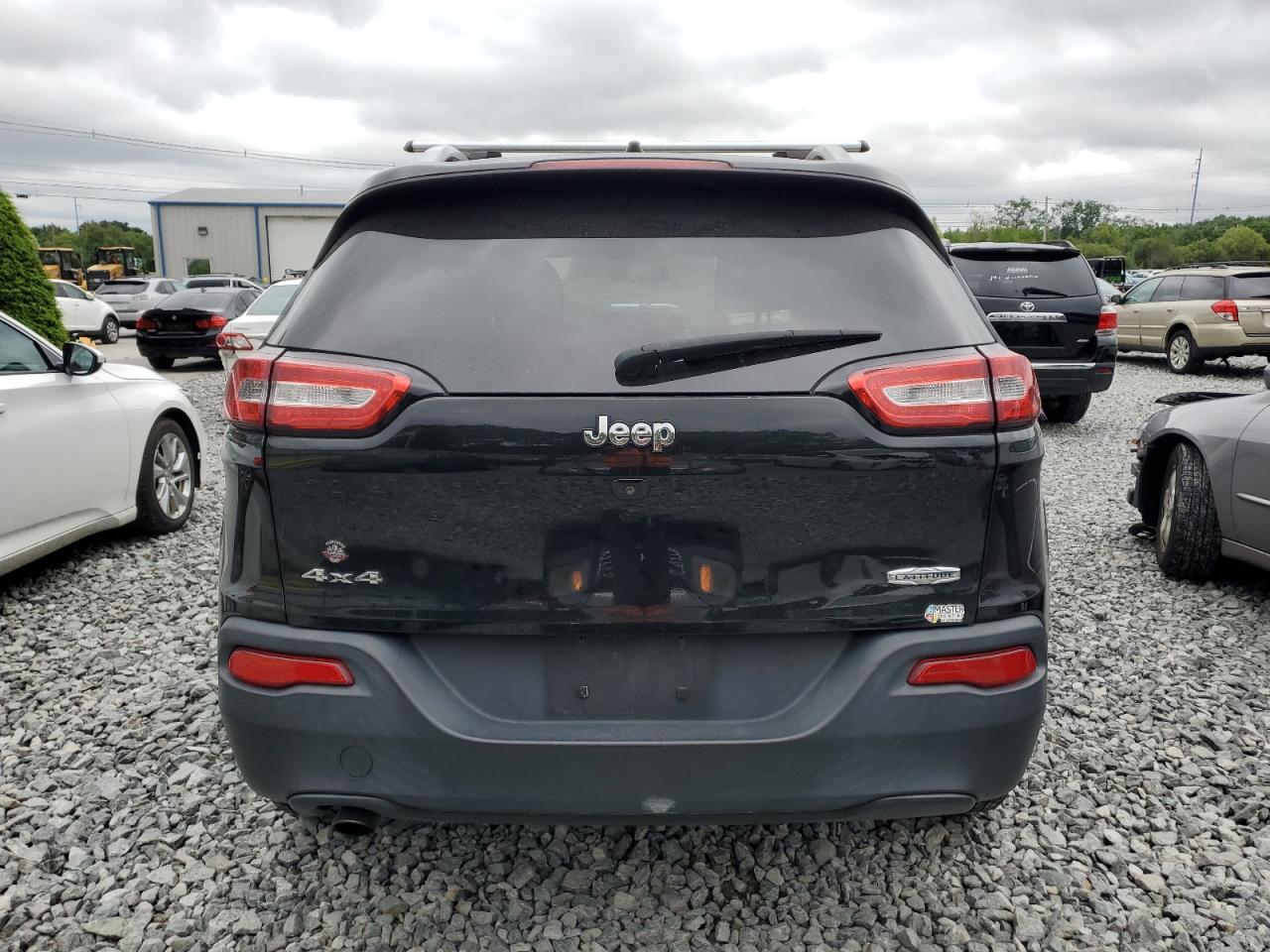 2016 Jeep Cherokee Latitude - Фото 6
