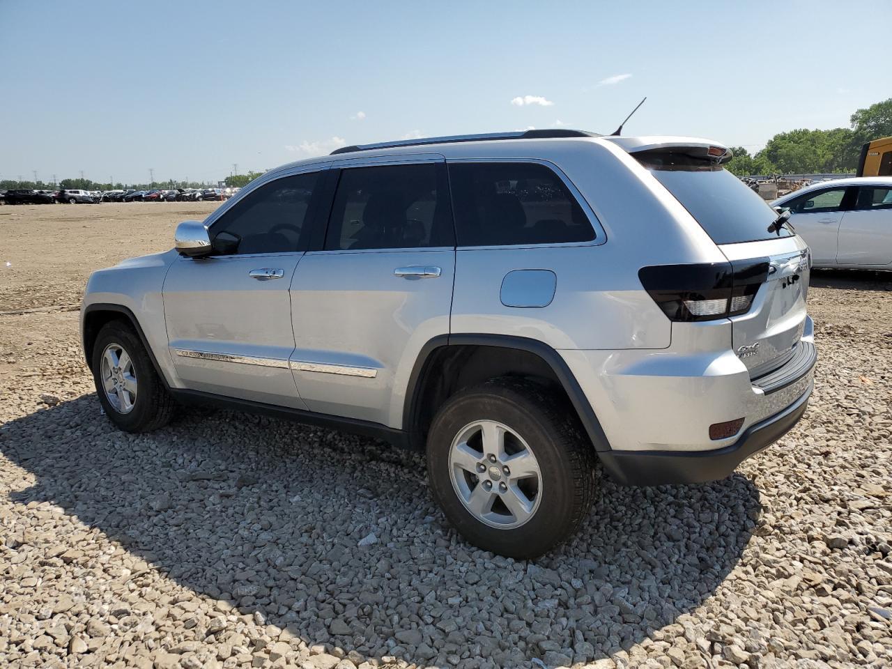 2013 Jeep Grand Cherokee Laredo - Image 2