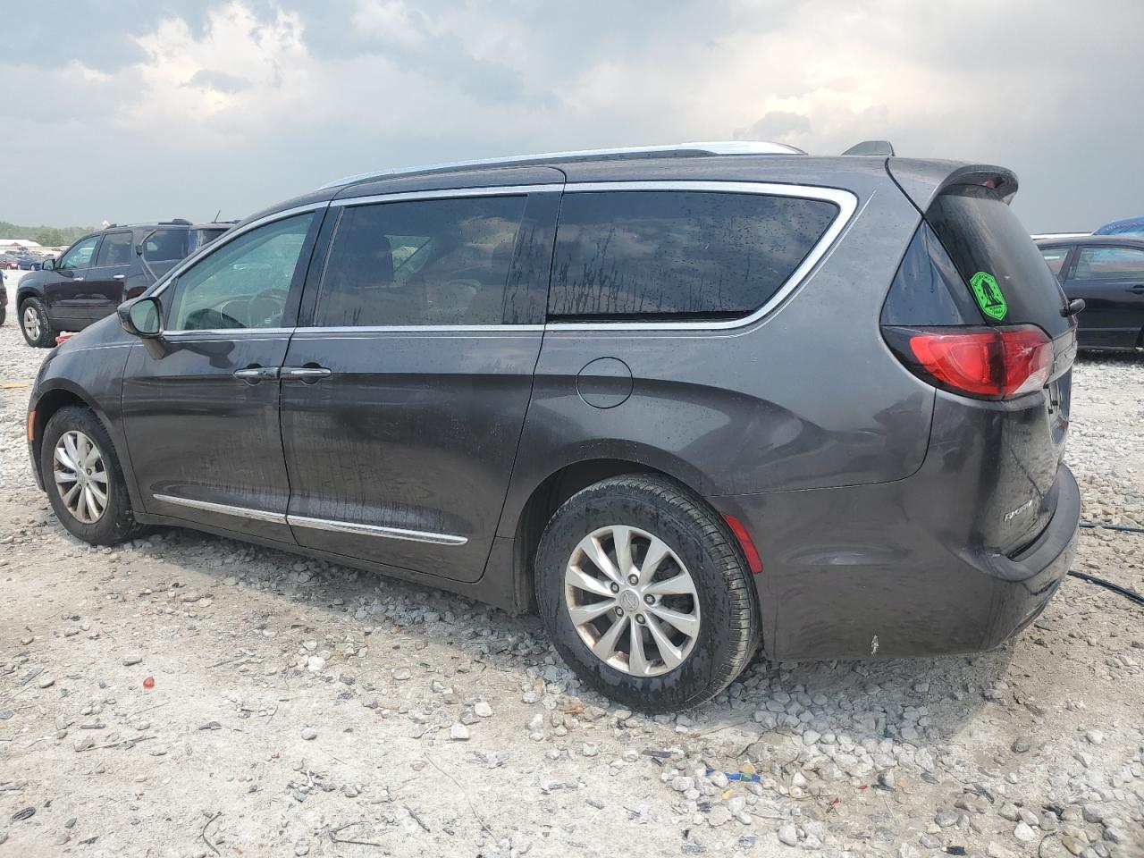 2018 Chrysler Pacifica Touring L - Фото 2