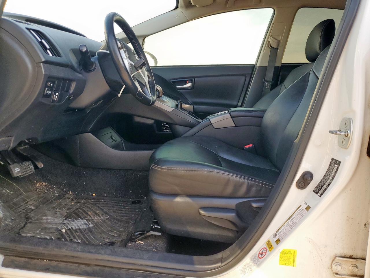 2015 Toyota Prius - Фото 7