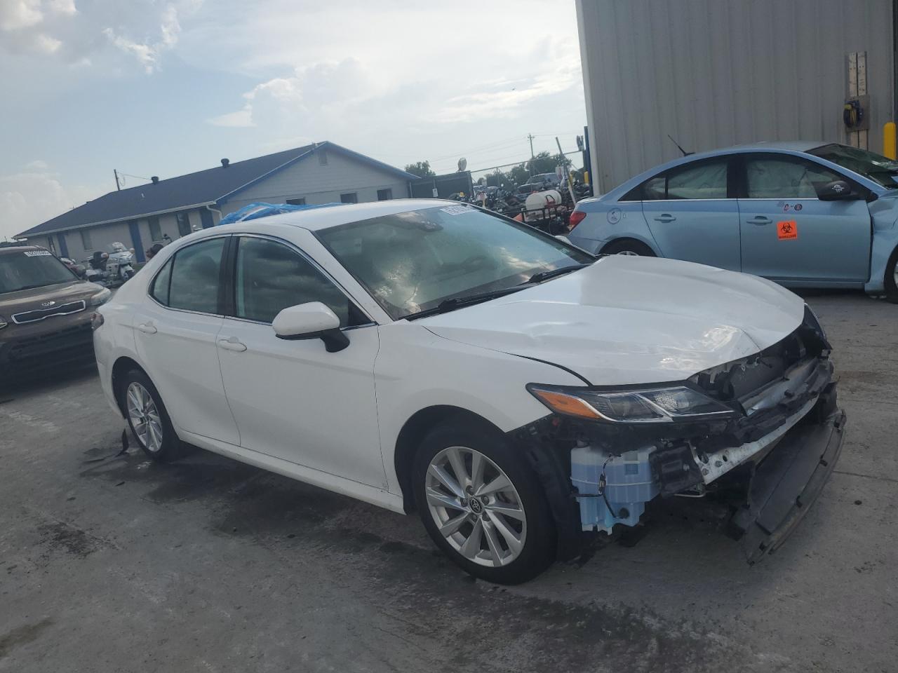2023 Toyota Camry Le - Фото 4