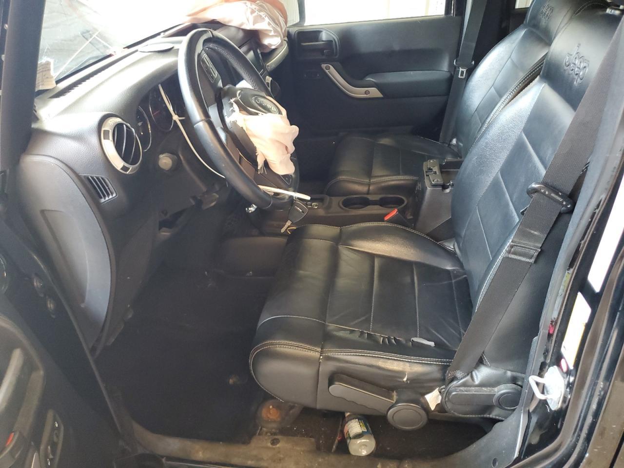 2012 Jeep Wrangler Unlimited Sahara - Фото 7