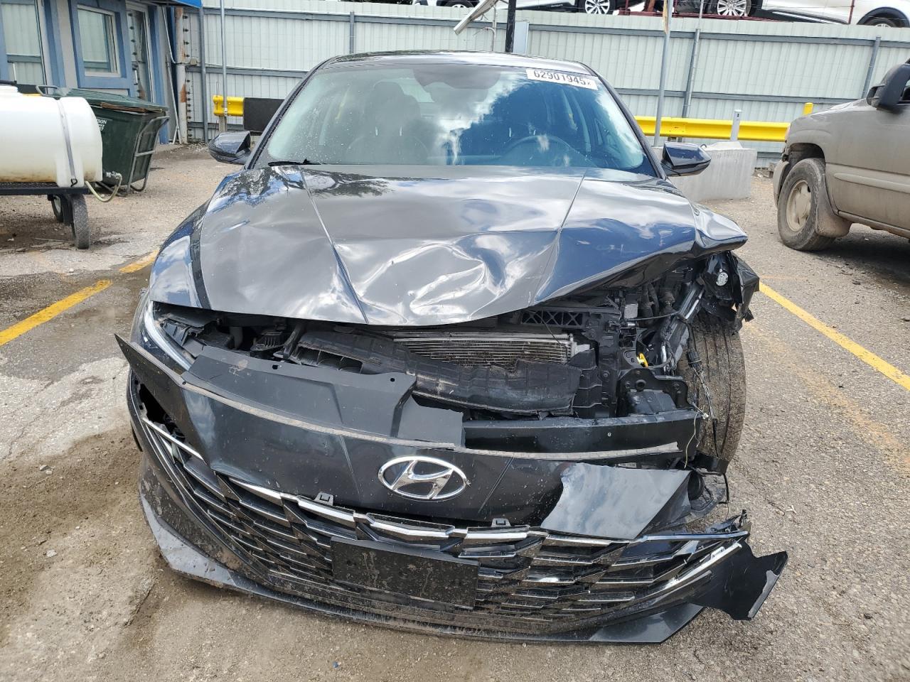 2023 Hyundai Elantra Limited - Фото 5