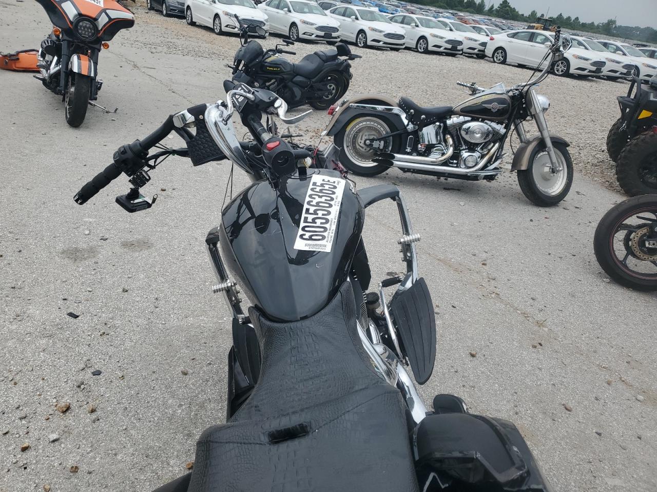2011 Victory Motorcycles Cross Country Standard - Фото 6