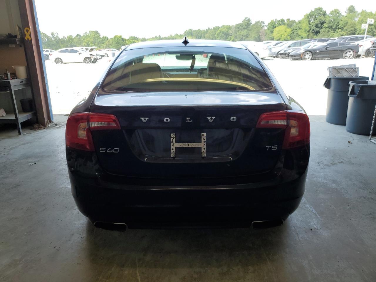 2016 Volvo S60 Premier - Фото 6