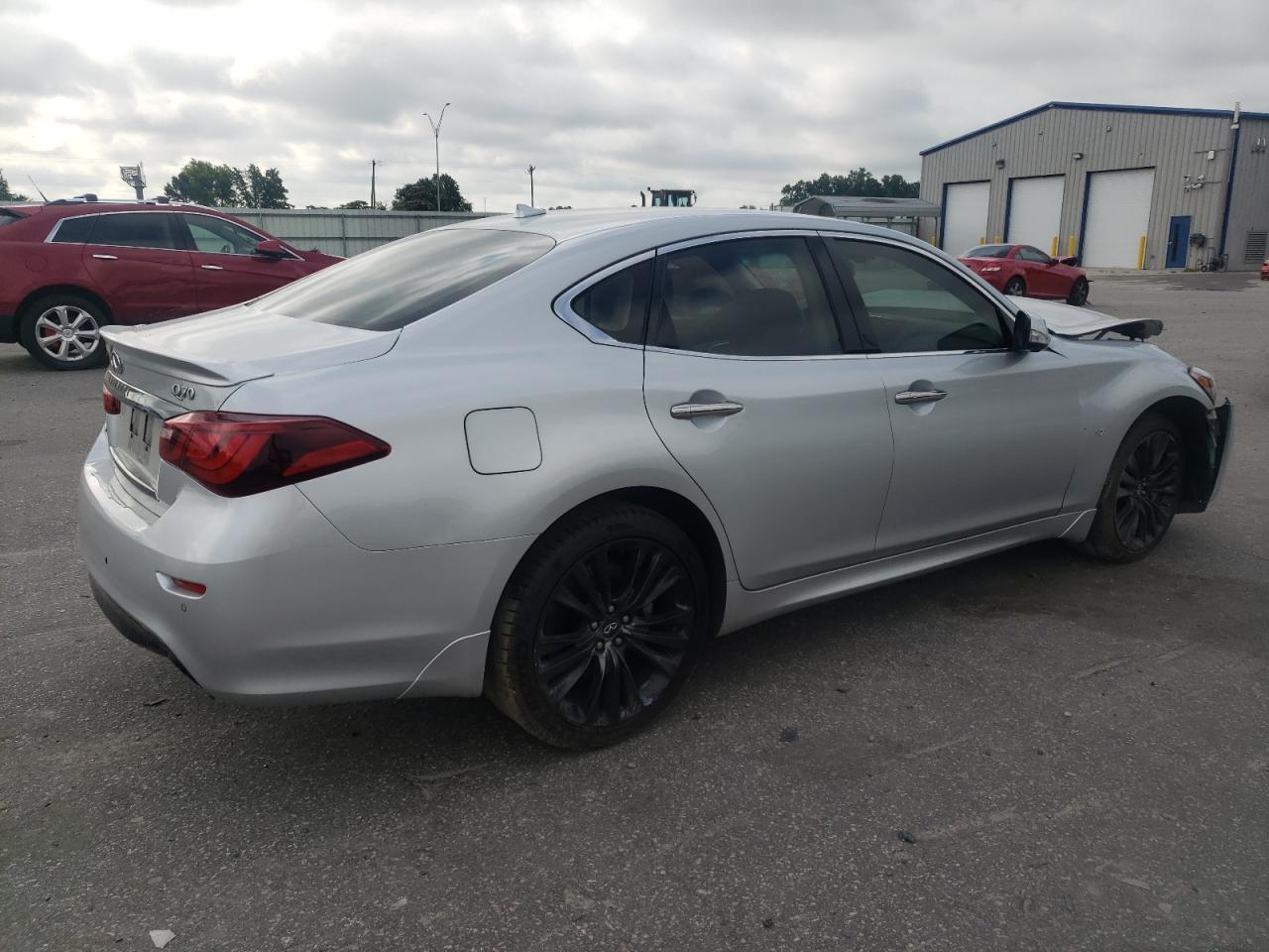 2016 Infiniti Q70 3.7 - Фото 3
