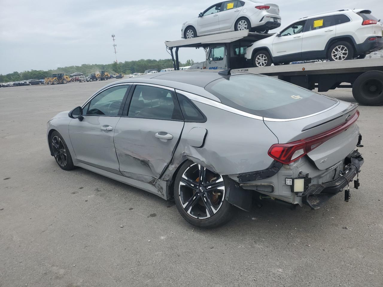 2021 Kia K5 Gt Line - Фото 2