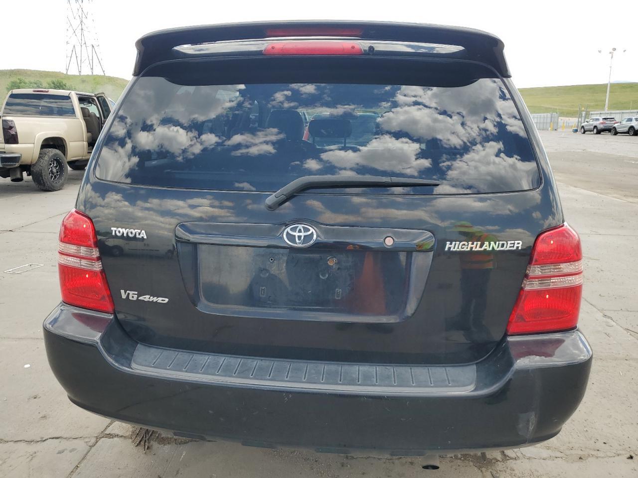 2003 Toyota Highlander Limited - Image 6
