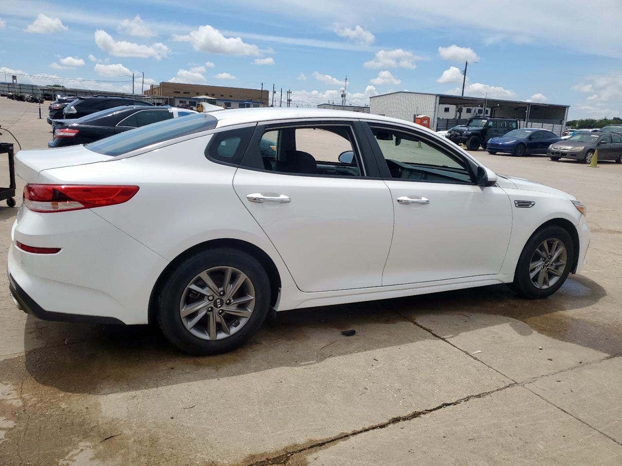 2020 Kia Optima Lx - Фото 3