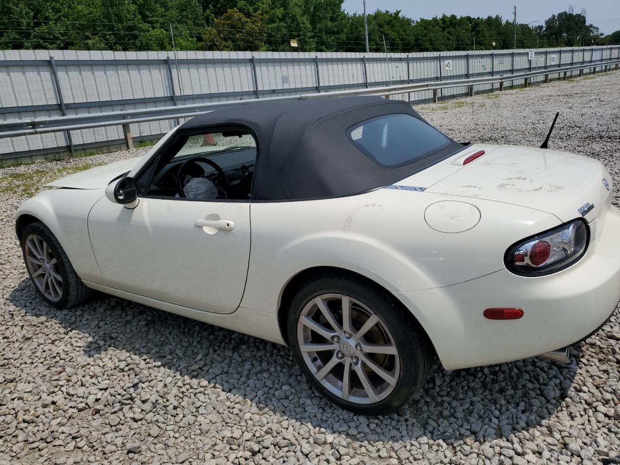 2007 Mazda Mx-5 Miata - Image 2