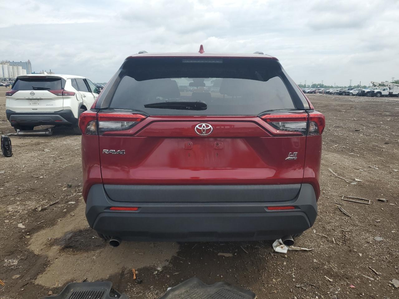 2020 Toyota Rav4 Le - Фото 6