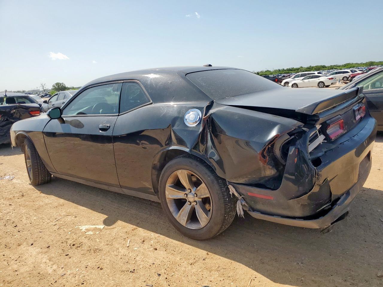 2016 Dodge Challenger Sxt - Image 2