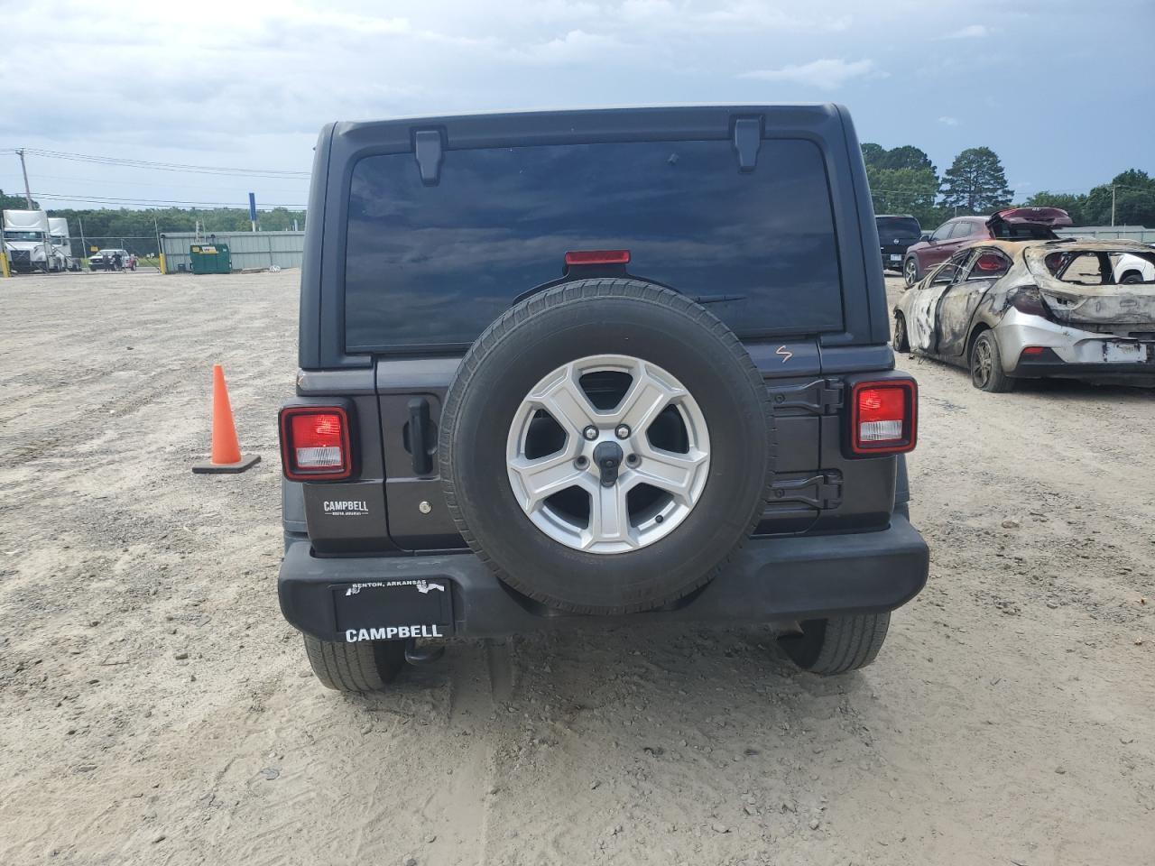 2020 Jeep Wrangler Unlimited Sport - Фото 6