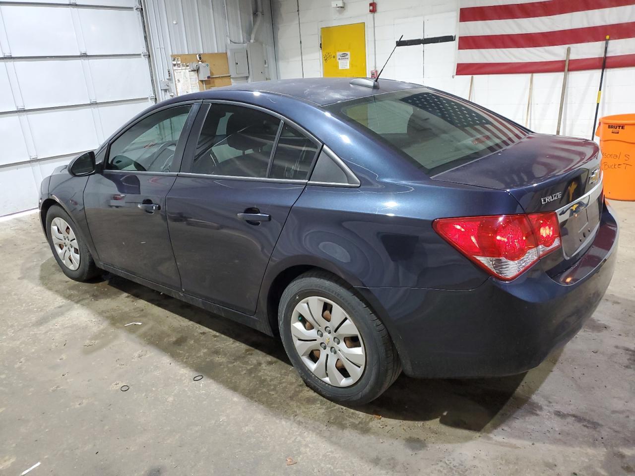 2015 Chevrolet Cruze L - Фото 2