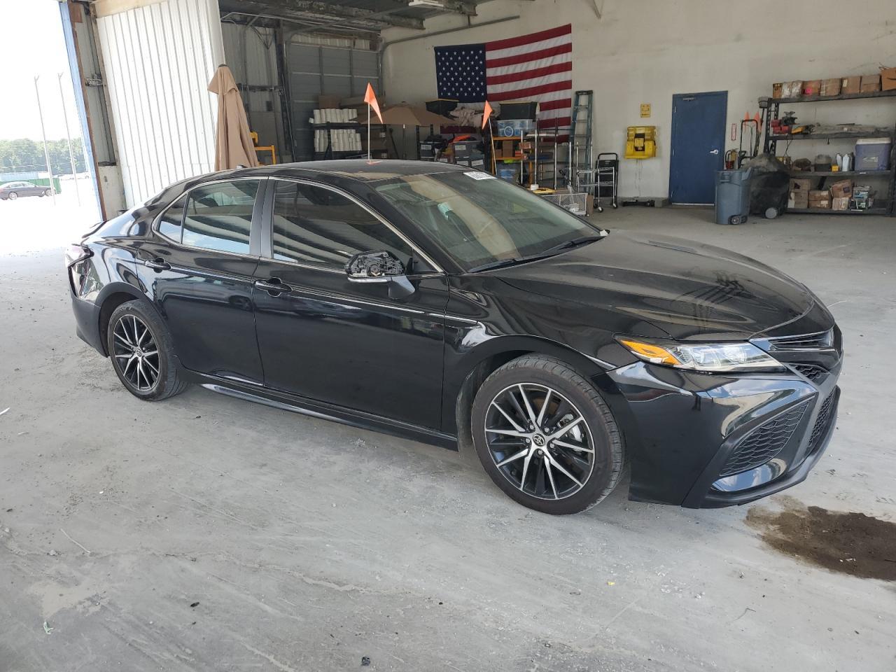 2023 Toyota Camry Se Night Shade - Image 4